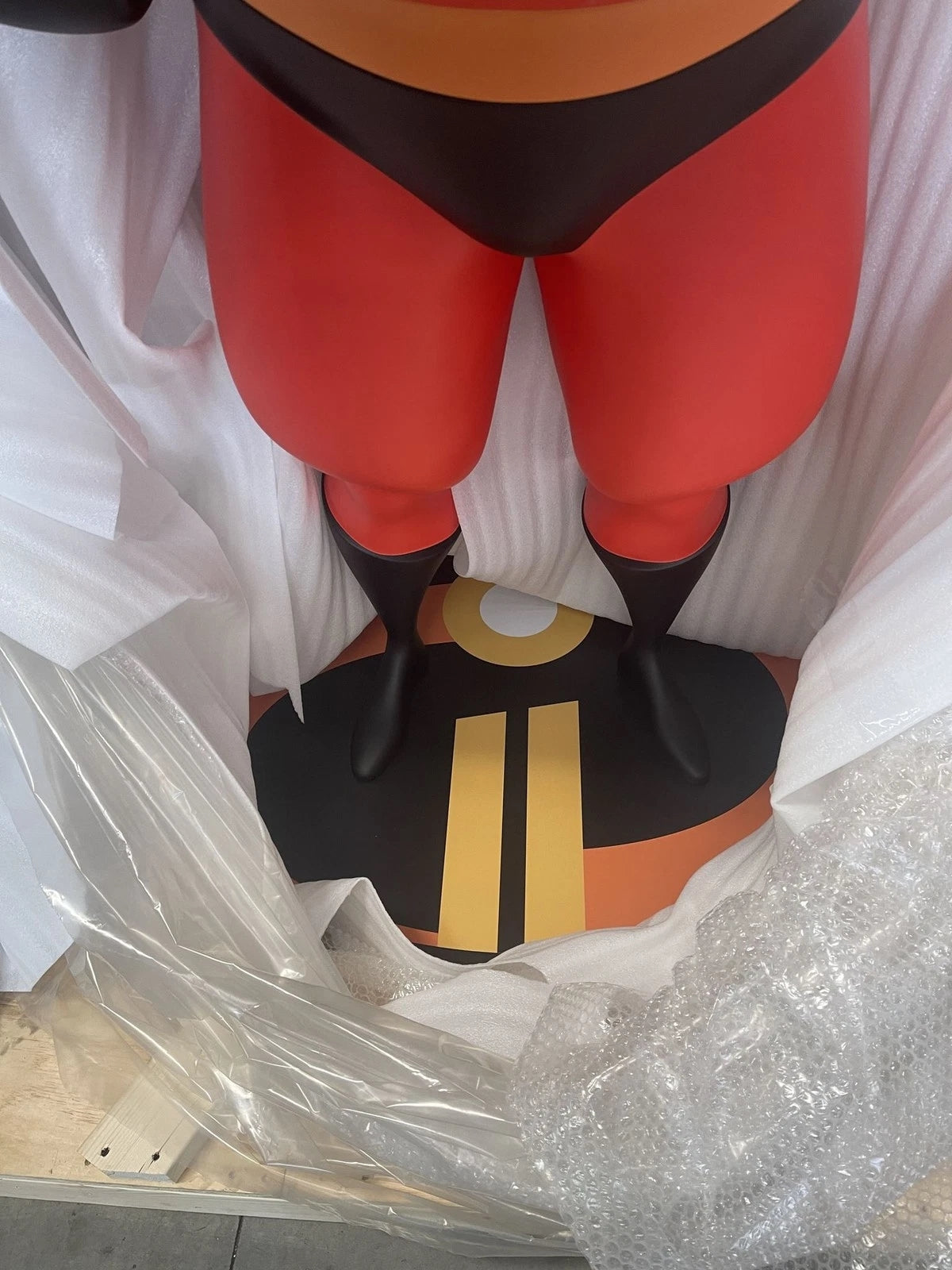 STATUE TAILLE RÉELLE - 1/1 - 200cm - Mr INDESTRUCTIBLE et JACK JACK - BEAST KINGDOM